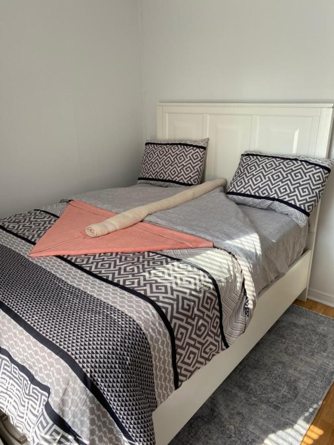 Windsor Airport Room Accommodation Ngoại thất bức ảnh
